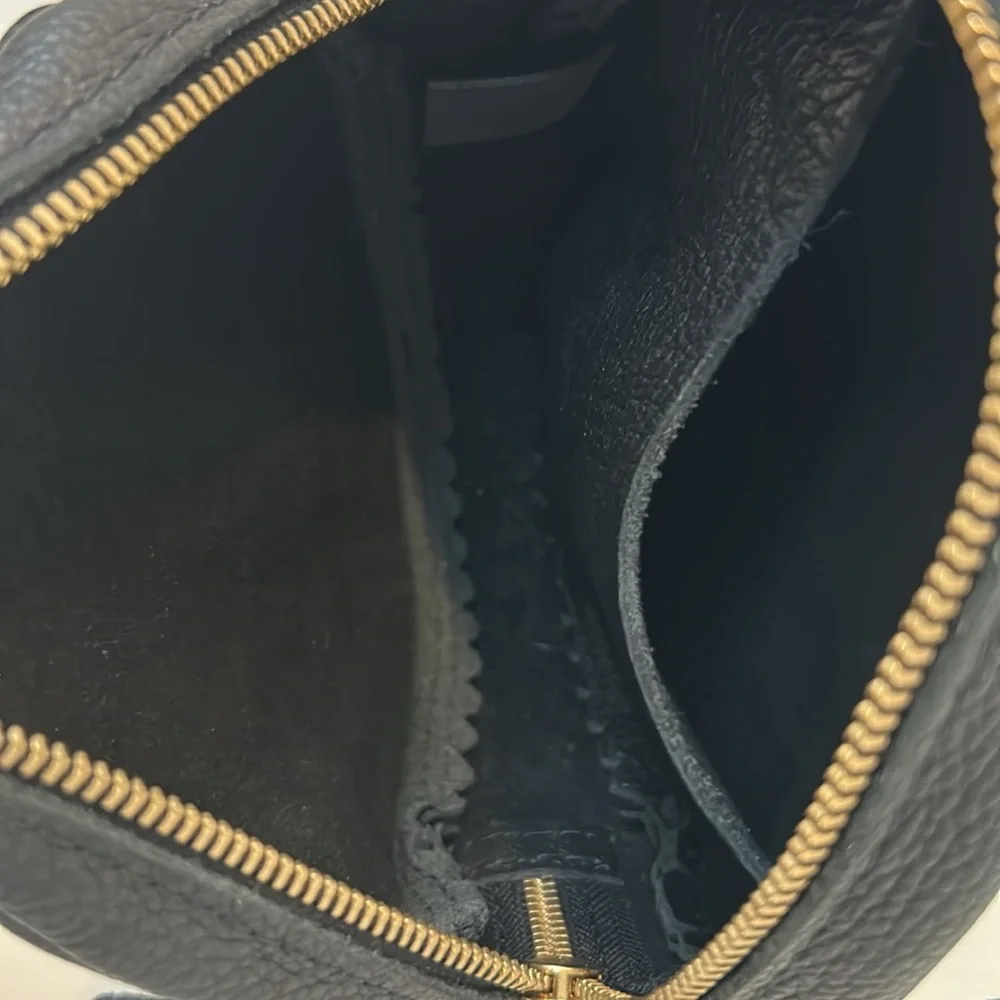 Portland Leather Pebbled Leather Black Round Crossbody Bag - Picture 10 of 10